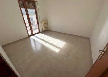 Camera da letto - Trilocale via Francesco Netti, 1A, Cassano delle Murge - foto 9