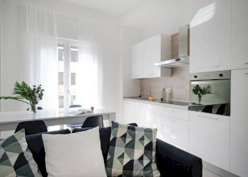 Cucina - Bilocale via Galvano Fiamma, 6, Milano - foto 2