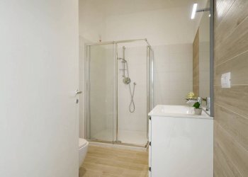 Bagno - Bilocale via Galvano Fiamma, 6, Milano - foto 12