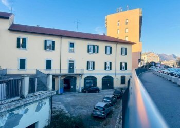 Facciata - Trilocale via Felice Orrigoni, 13, Varese - foto 7