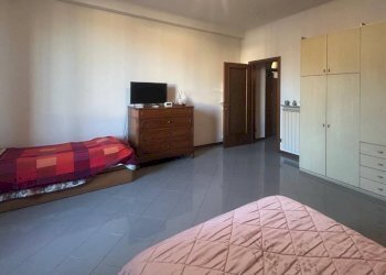 Camera da letto - Three-room apartment via Felice Orrigoni, 13, Varese - photo 25