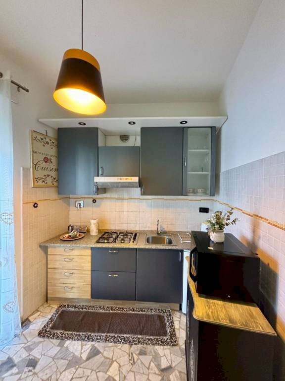 Cucina - Bilocale Lungo Dora Firenze, 19, Torino (zona Aurora) - foto 3