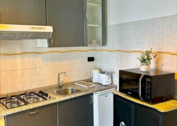 Cucina - Bilocale Lungo Dora Firenze, 19, Torino (zona Aurora) - foto 4