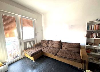 camera 1 con balcone - Trilocale via Fontanina, Bologna (zona Centro Storico) - foto 8