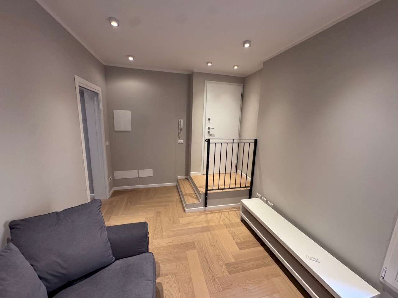 soggiorno - Quadrilocale via De Buttieri, Bologna (zona Centro Storico) - foto 3