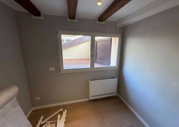 camera livello superiore - Quadrilocale via De Buttieri, Bologna (zona Centro Storico) - foto 20