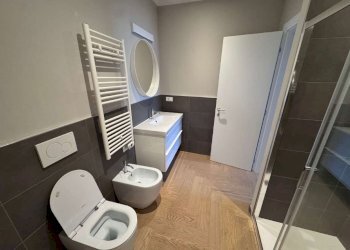 bagno - Quadrilocale via De Buttieri, Bologna (zona Centro Storico) - foto 36