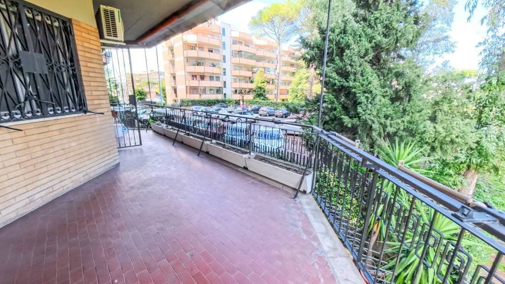 Terrazzo - Trilocale viale Cesare Pavese, Roma - foto 2