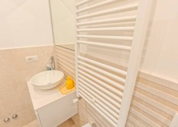 Bagno - Trilocale viale Cesare Pavese, 31, Roma - foto 9