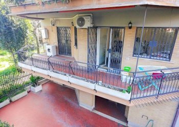 Facciata - Trilocale viale Cesare Pavese, Roma - foto 6