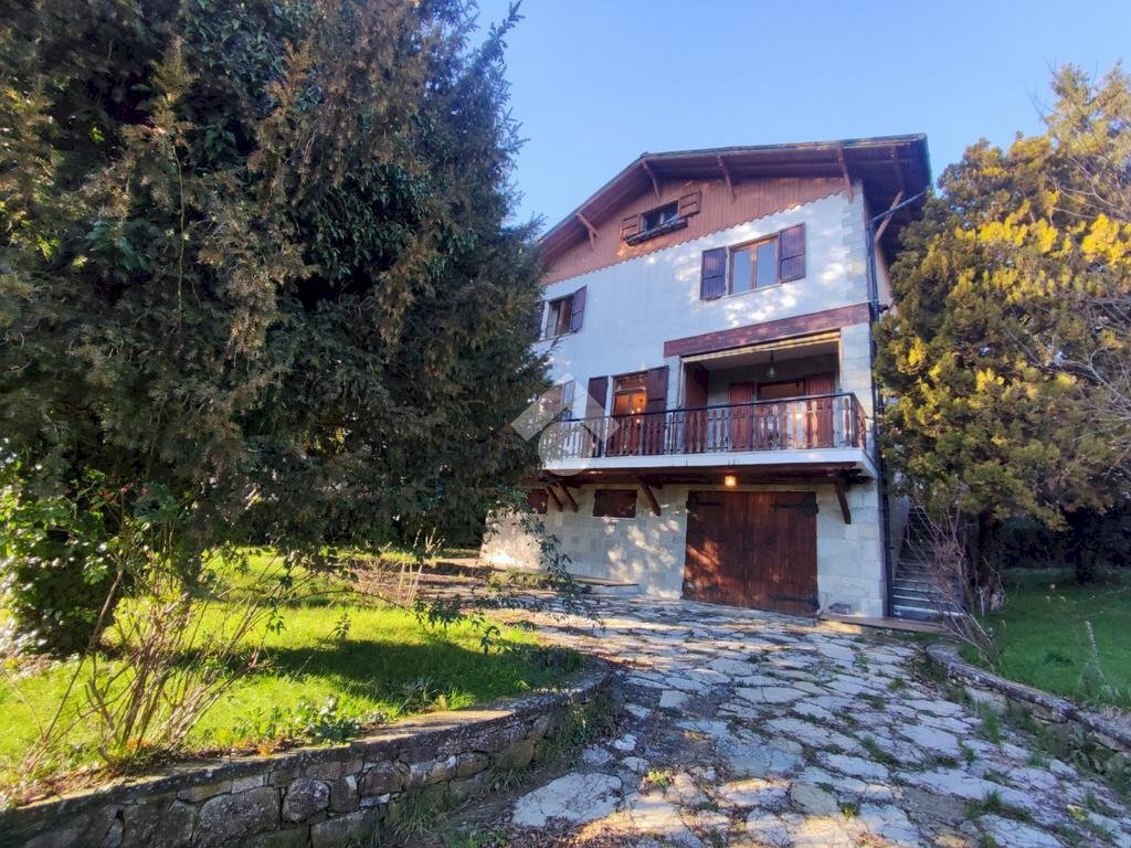 Villa Via Seriallo, Casella - photo 1