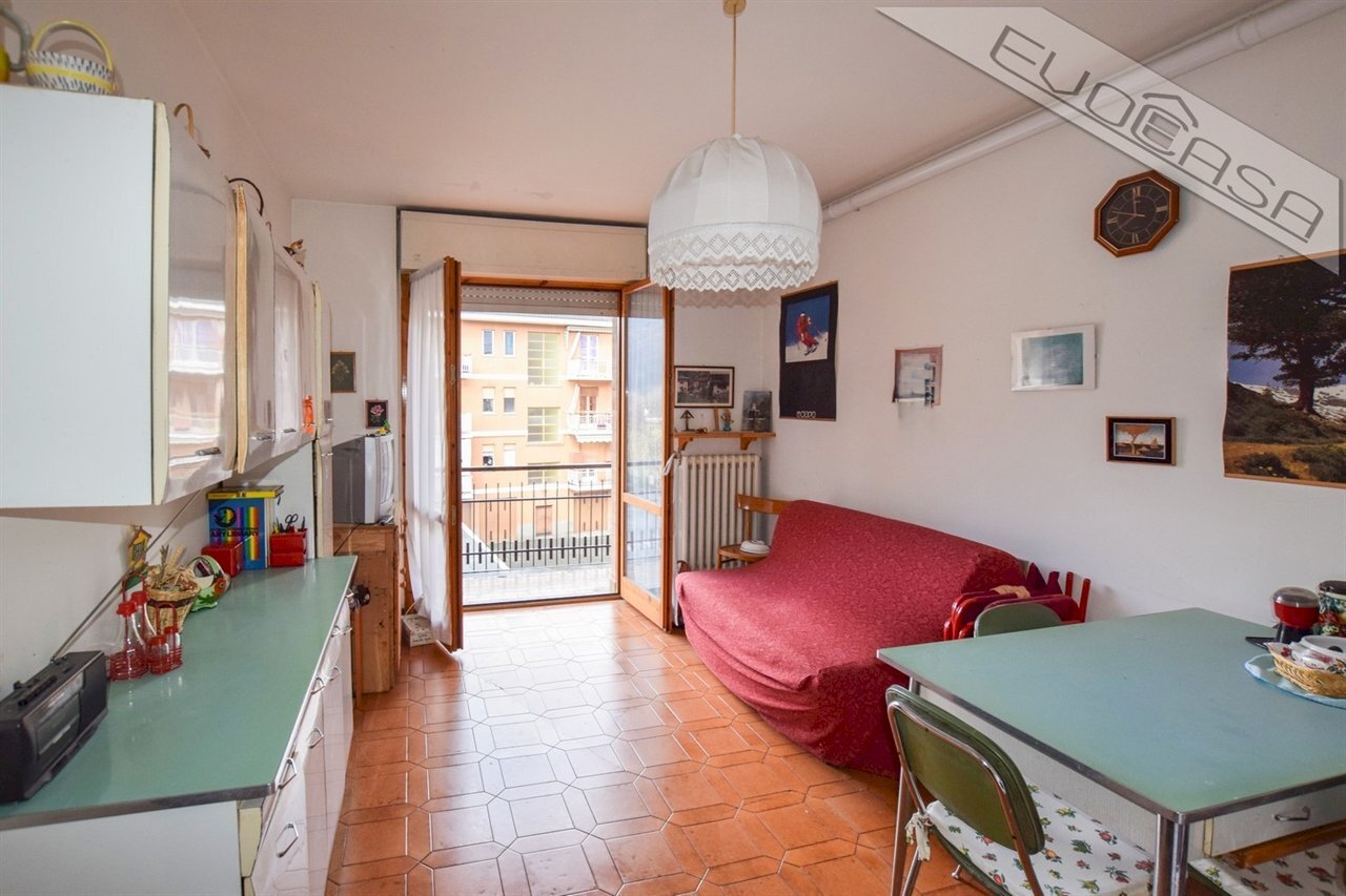 Two-room apartment Via Guardia Piemontese , Torre Pellice - photo 1