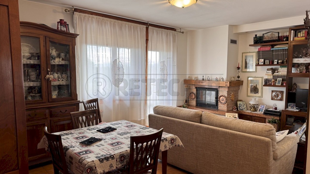 IMG_0954.jpg - Four-room apartment Mirano - photo 1