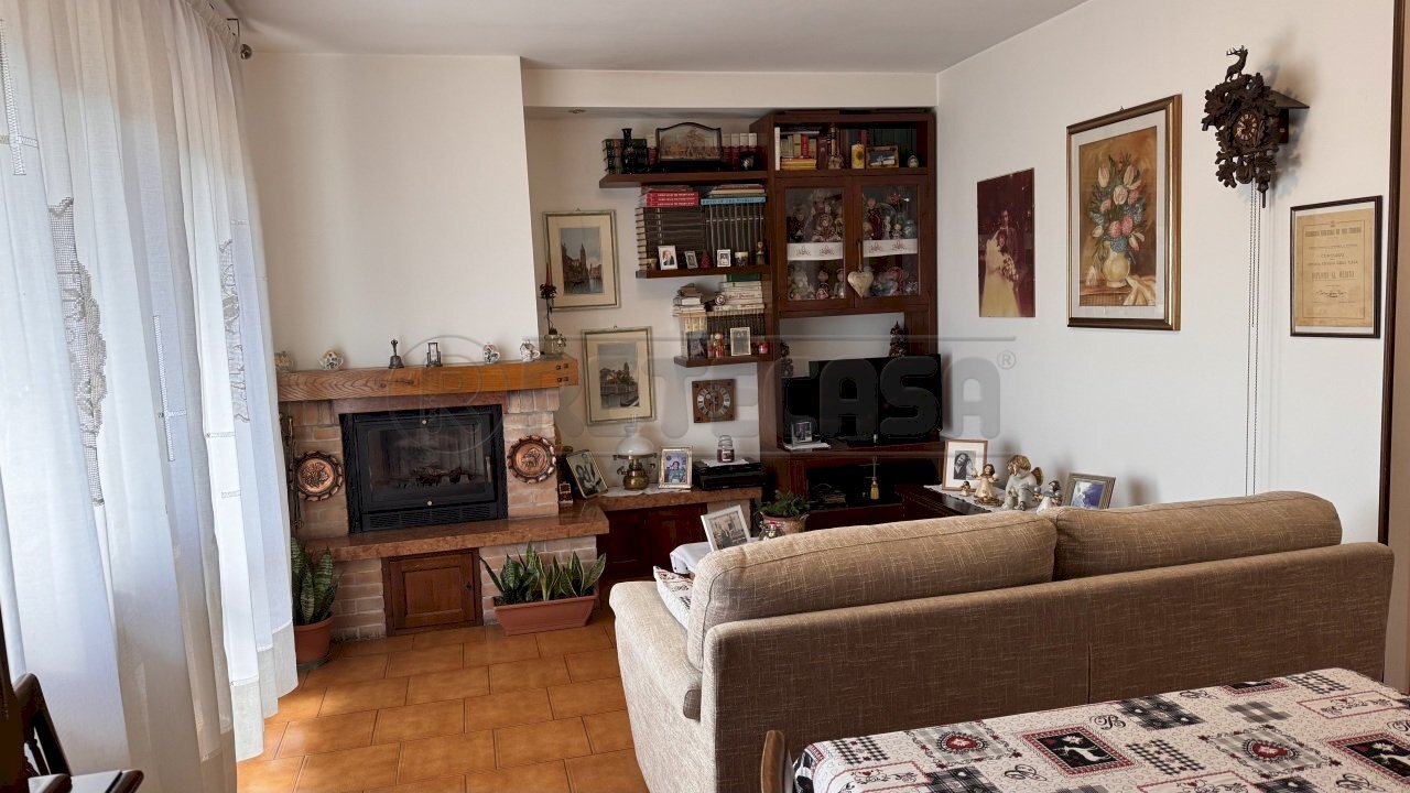 IMG_0955.jpg - Four-room apartment Mirano - photo 2