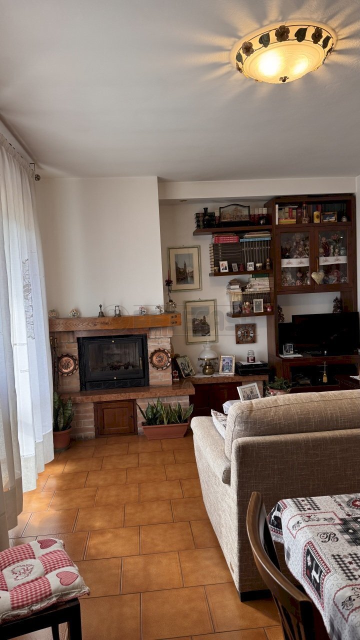 IMG_0957.jpg - Four-room apartment Mirano - photo 3