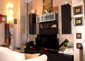 Soggiorno.JPG - Trilocale Via Olona, Parabiago - foto 29