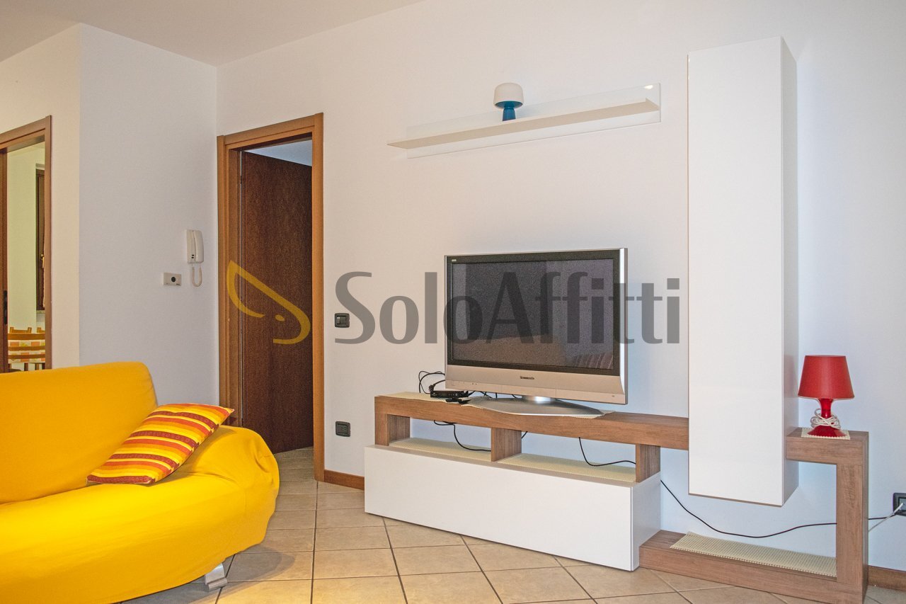 zona giorno - Three-room apartment Cabiate - photo 3