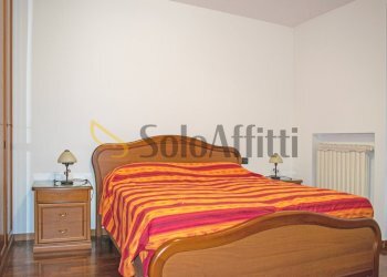 camera da letto - Trilocale Cabiate - foto 12