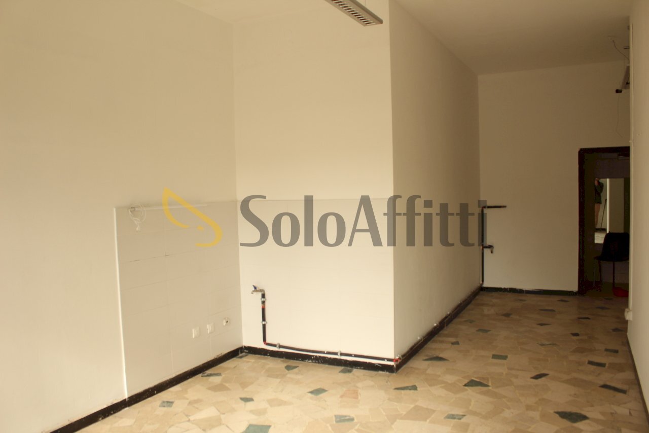 IMG_7899.JPG - Locale Commerciale Viale Europa 90, Bolzano - foto 2