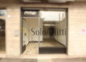 IMG_7897.JPG vetrina.JPG - Locale Commerciale Viale Europa 90, Bolzano - foto 9