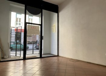 Interno - Commercial Premises Via I° Maggio, Pontedera - photo 5