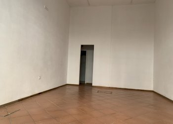 Interno - Commercial Premises Via I° Maggio, Pontedera - photo 7