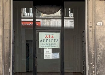 Esterni - Commercial Premises Via I° Maggio, Pontedera - photo 8