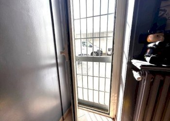 Negozio (4).JPG - Locale Commerciale Viale Giovanni XXIII 5, Beinasco - foto 4