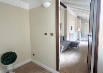 1.jpg - Two-room apartment Bologna (neighborhood Centro Storico) - photo 1