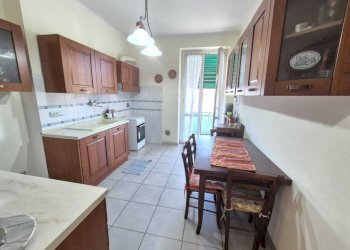 WhatsApp Image 2026-02-12 at 17.32.13 (2).jpeg - Three-room apartment Viale San Bartolomeo, La Spezia - photo 7