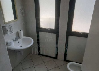 bagno - Locale Commerciale Via Braie 1, Camporosso - foto 9