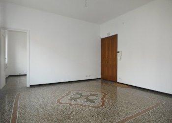 SALA.JPG - Appartamento Corso Alessandro de Stefanis 42, Genova (zona Staglieno) - foto 5