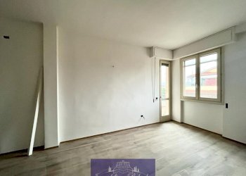 WhatsApp Image 2024-02-15 at 12.15.21 (4).jpeg - Trilocale Via di Novoli, Firenze (zona Santa Maria Novella) - foto 3