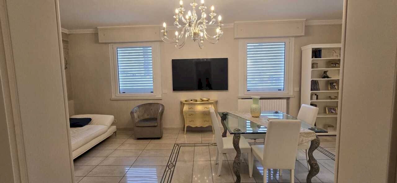 FOTO 25.jpg - Porzione di casa Viale Giuliano Dati, Rimini - foto 1