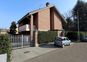 IMG_5365.JPG - Villa Reggio nell'Emilia - foto 2