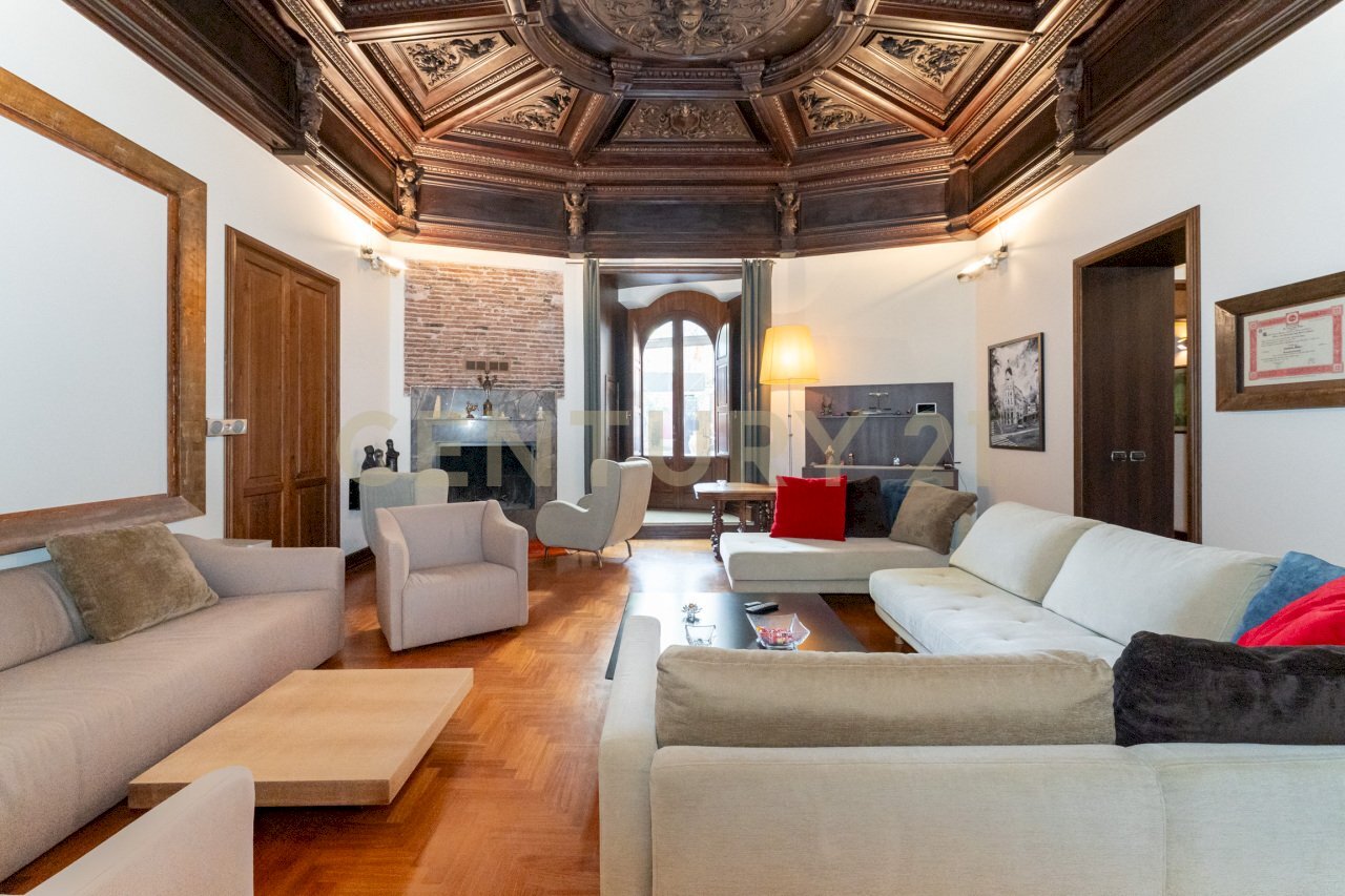 Via del Vecchio Bastione 5 (16).jpg - Appartamento Via del Vecchio Bastione 5, Catania - foto 1