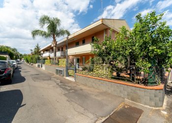 Via Vampolieri 34m (1).jpg - Casa indipendente Via Vampolieri 34m, Aci Catena - foto 3