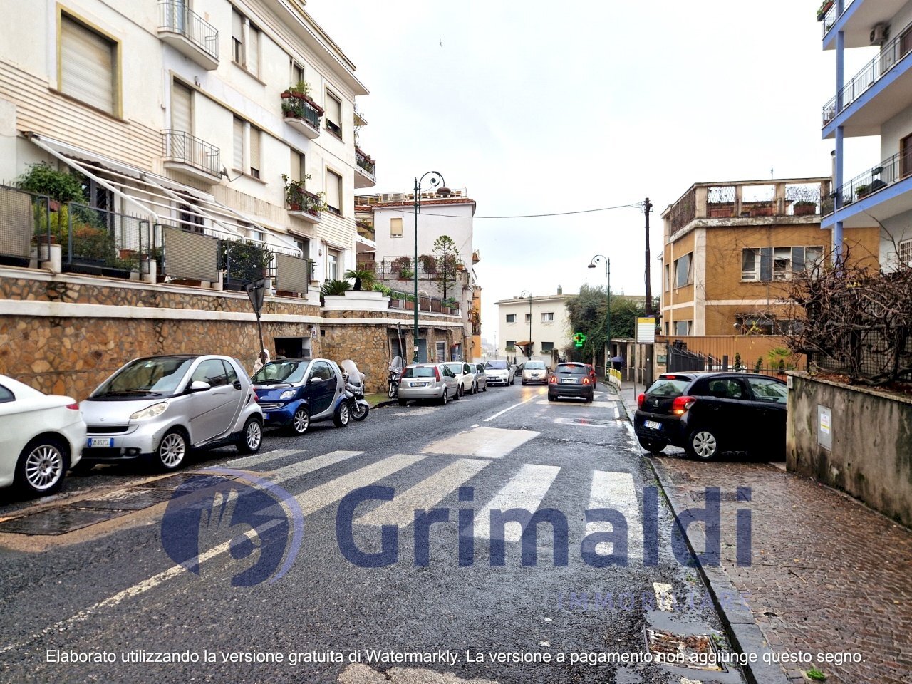 3.jpg - Box Via Torquato Tasso 189, Napoli (zona Vomero) - foto 2