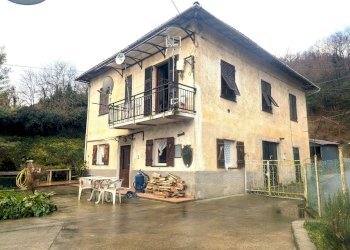 esterno - Casa indipendente Via Torbi 73, Ceranesi - foto 1