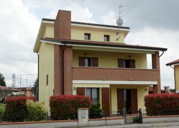 DSC05309.JPG - Villa Via della Repubblica 255, Guarda Veneta - foto 1