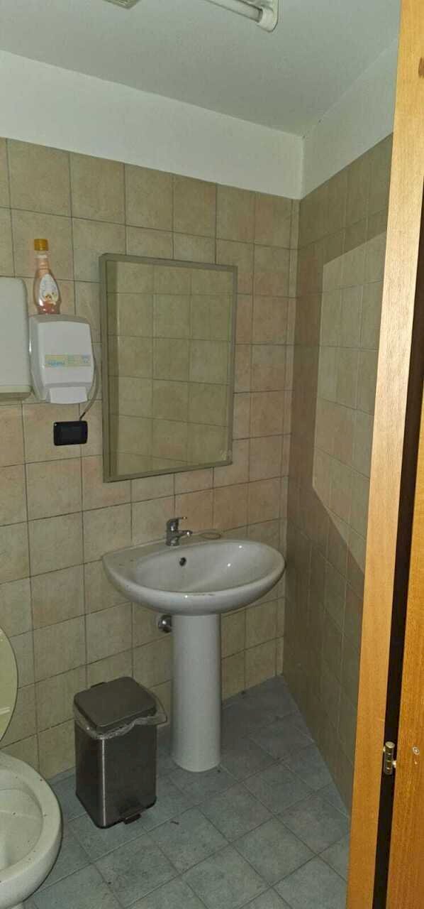 WhatsApp Image 2026-02-06 at 18.48.05 (1).jpeg - Magazzino Via Antonio Gramsci 59, Gravina di Catania - foto 2