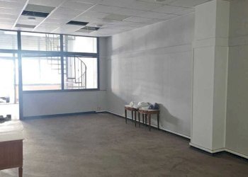 WhatsApp Image 2026-02-06 at 18.48.04.jpeg - Magazzino Via Antonio Gramsci 59, Gravina di Catania - foto 1