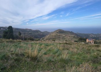 Terreno agricolo Villaggio Gesso - c.da romana, Messina - foto 1
