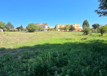 Building land Via Giacomo Matteotti, Alanno - photo 3