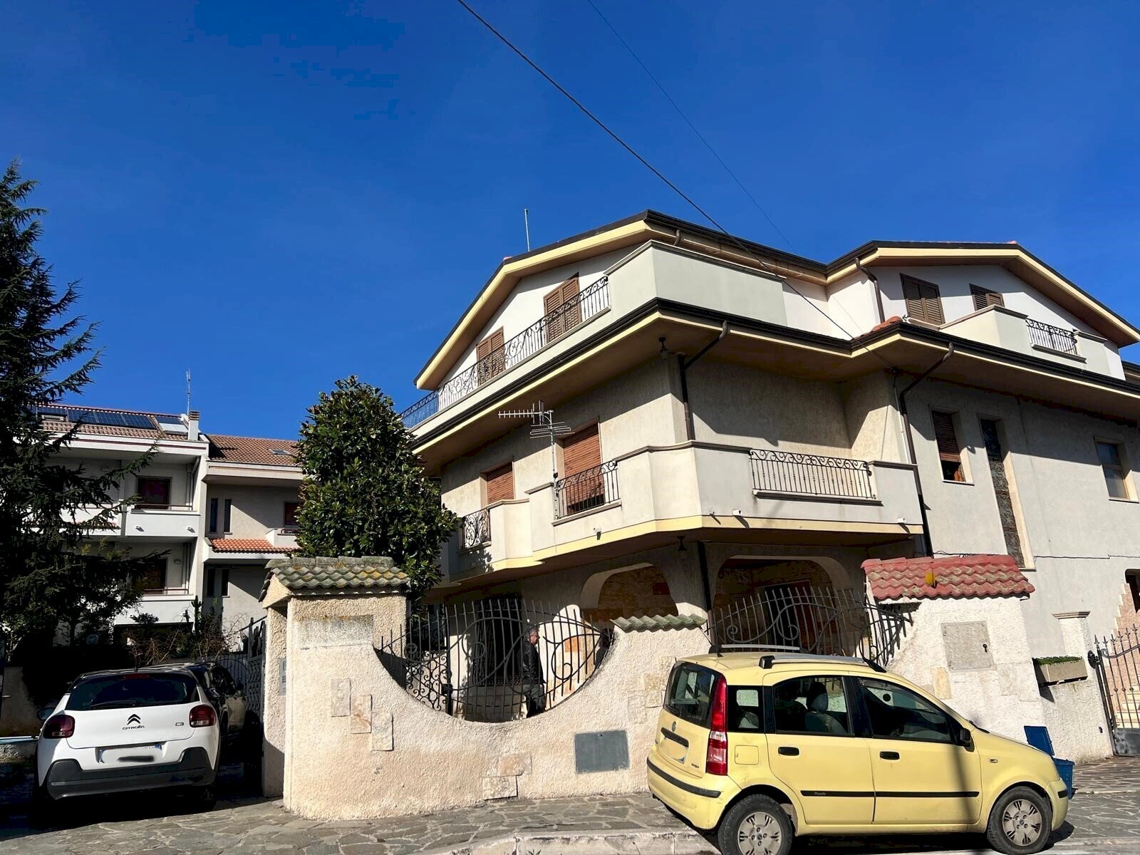 Villa Unifamiliare Strada Provinciale Pescara-San Silvestro, 98, Pescara - foto 1