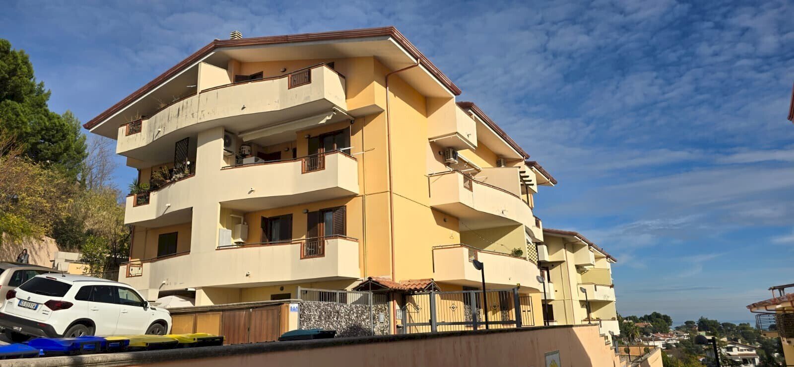 Four-room apartment Via Spagnuolo, 28, Montesilvano - photo 2