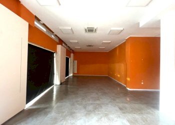 Negozio Via Genuzio Bentini 1, Bologna (zona Corticella) - foto 2