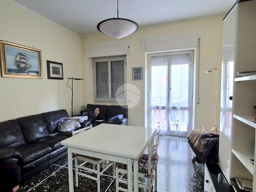 Four-room apartment Via ramellina, Genova (neighborhood Prà) - photo 1