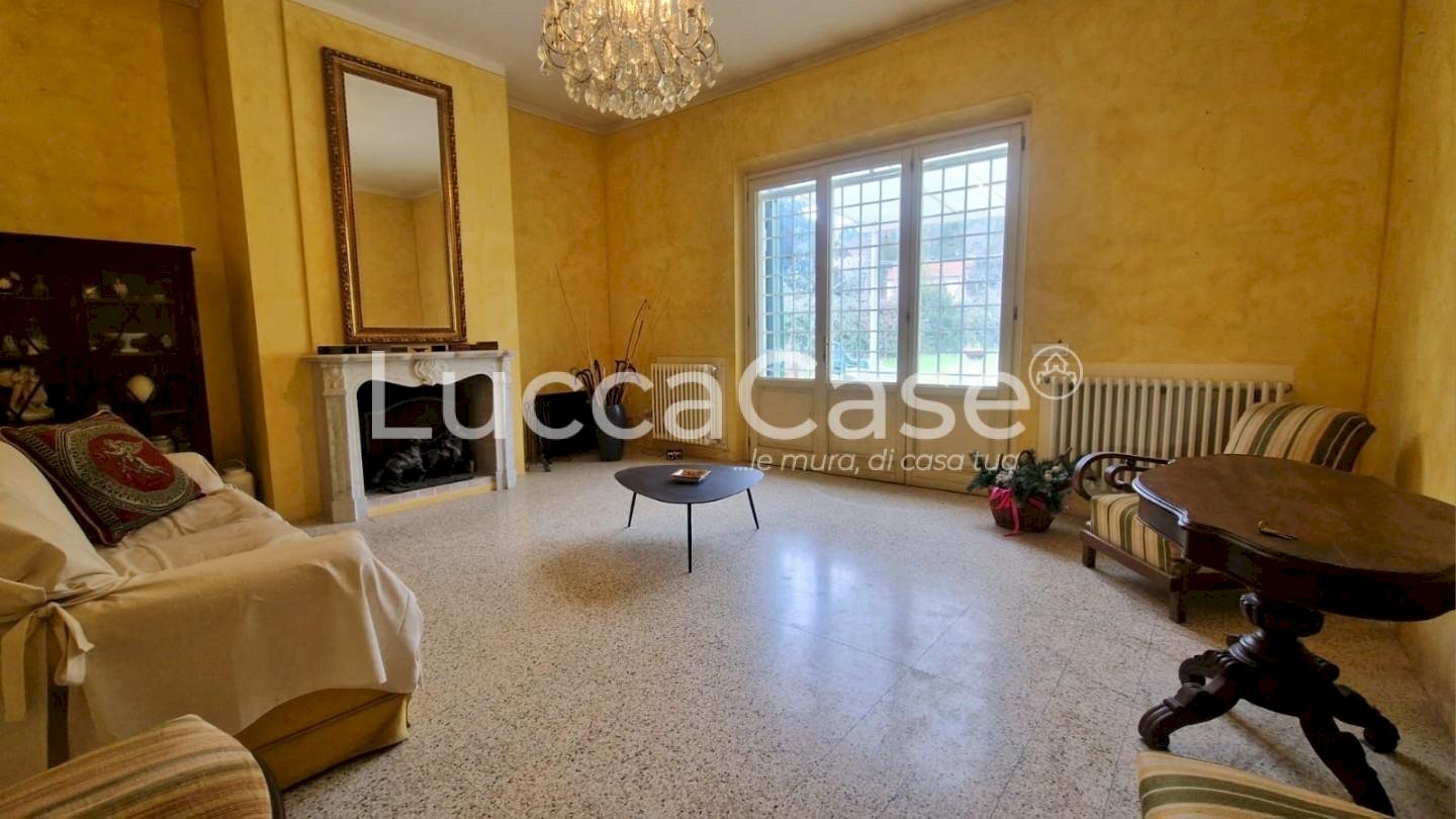Villa Lucca (zona Balbano) - foto 1