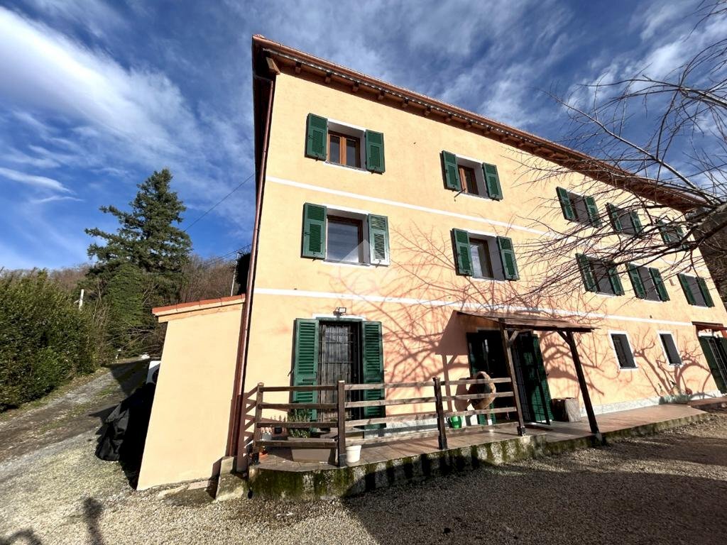 Porzione di casa Via Chiesa Costa Favareto, Serra Riccò - foto 1